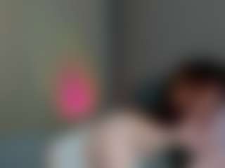Live cam show with SunFlowerHoney - Deepthroat on TastyBlacksLive
