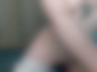Live cam show with SunFlowerHoney - Petite Young Adult on fapnchat