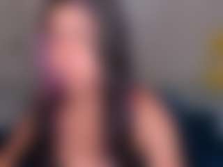 Live cam show with xoCurvyRae - Facial Piercings on CamwithHer