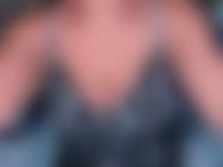 xoCurvyRae MILF webcam performer live streaming