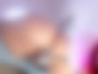 DannaScully MILF webcam performer live streaming