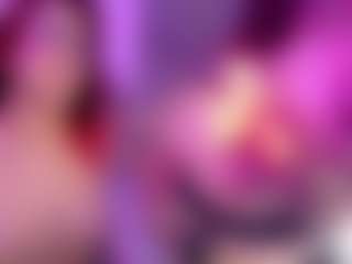 Live cam show with DannaScully - Fingers on Camsoda