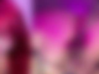 Show en direct avec DannaScully - Shaved Pussy MILF sur Camsoda