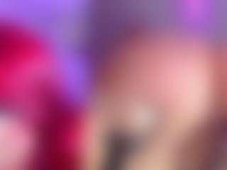 Live cam show with DannaScully - Blowjob on Milfs Live