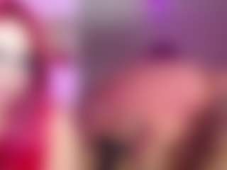 Live cam show with DannaScully - Anal MILF on Mixed Magazine Live