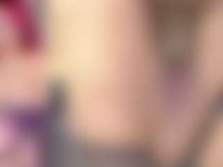 Live cam show with DannaScully - Big Tits MILF on Dare Cams