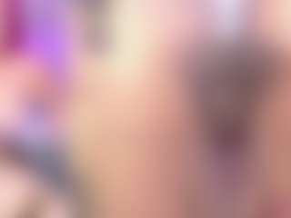 Live cam show with DannaScully - Red Hair MILF on sexylive.show
