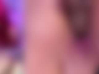 Live-Cam-Show mit DannaScully - Flashing auf Camsoda
