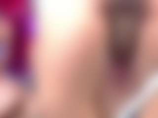 Live cam show with DannaScully - Squirt MILF on Camsoda