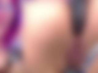 Live cam show with DannaScully - Big Tits MILF on Camsoda