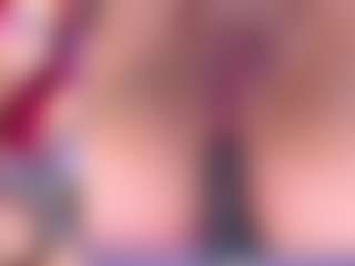 Live cam show with DannaScully - Blowjob on xDating