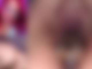 Live cam show with DannaScully - Big Tits MILF on Camsoda