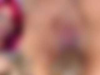 Live cam show with DannaScully - Pornstar Brown Eyes on Milfs Live