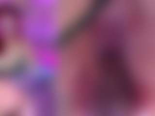 Live cam show with DannaScully - Bedroom MILF on sexylive.show
