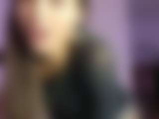 Live cam show with keirasworldd - Shower on Milfs Live