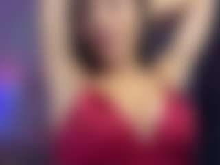 Live cam show with keirasworldd - Shower on friskycurves.com