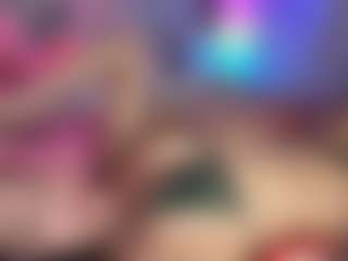 keirasworldd's Live Sex Cam Show