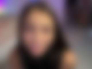 keirasworldd's Live Sex Cam Show