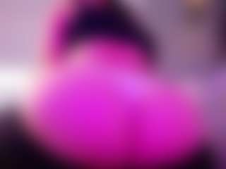 Live cam show with KimBlakee - Double Penetration on sexylive.show
