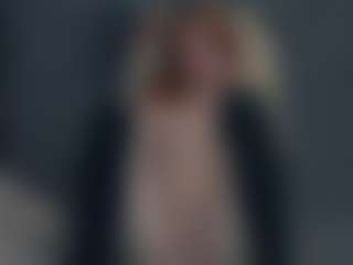 Mozelle's Live Sex Cam Show