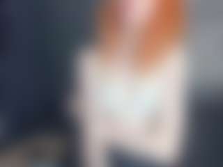 Live cam show with Mozelle - Ride on crypto-cams