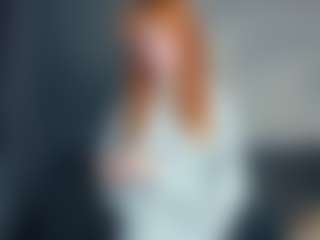 Live cam show with Mozelle - White on CamwithHer