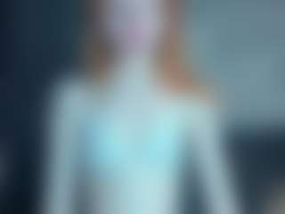 Mozelle's Live Sex Cam Show