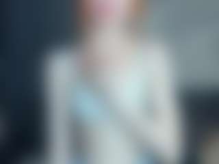 Live cam show with Mozelle - Riding on Streamer API