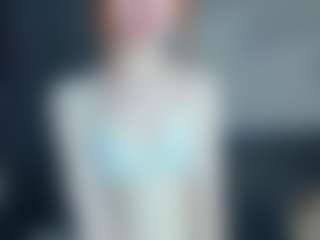 Mozelle's Live Sex Cam Show