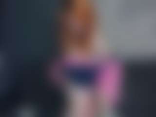 Live cam show with Mozelle - Slave on Chatstar