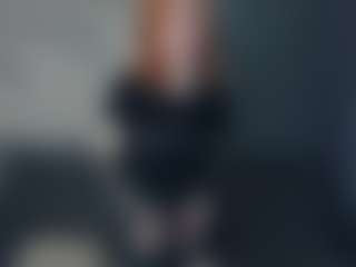 Mozelle's Live Sex Cam Show