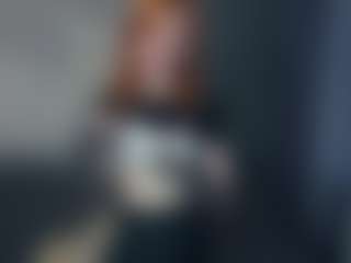 Live cam show with Mozelle - Princess on Camming Site