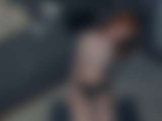 Mozelle's Live Sex Cam Show