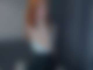 Live cam show with Mozelle - Nympho on Free Soda