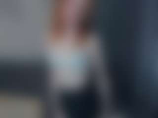 Live cam show with Mozelle - Dominant on crypto-cams