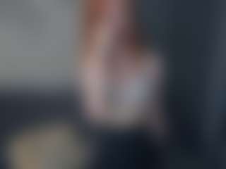 Live cam show with Mozelle - Joi on camwithhim.com