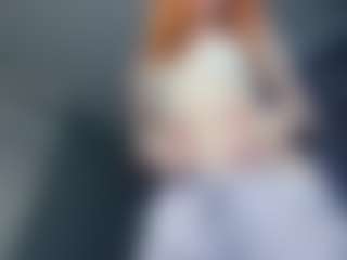 Live cam show with Mozelle - Ride on Camsoda