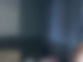Live cam show with Mozelle - Princess on Camsoda