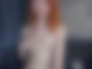 Live cam show with Mozelle - Highheels on AdultVida.com