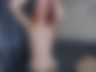 Live cam show with Mozelle - Bitch on Soda Cam