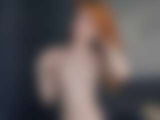 Live cam show with Mozelle - Hairy Armpits on Big Tits