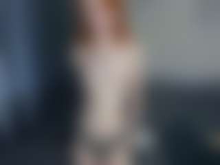 Live cam show with Mozelle - Nympho on slutload