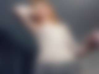 Live cam show with Mozelle - Genital Piercings on liverealitysex.com