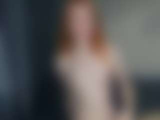 Live cam show with Mozelle - Spy on Milfs Live