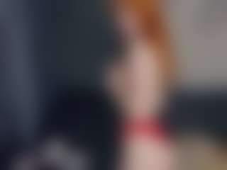 Live cam show with Mozelle - Princess on TeamSkeetLive