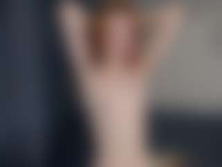 Live cam show with Mozelle - Green Eyes on Gym Cam Girls