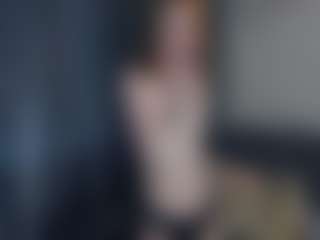 Live cam show with Mozelle - Dominant on camgirlchat.live