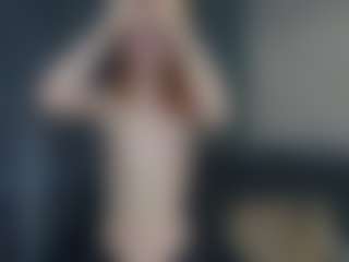 Mozelle's Live Sex Cam Show