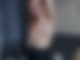 Mozelle's Live Sex Cam Show