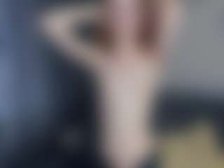 Live cam show with Mozelle - Pov on StripNow
